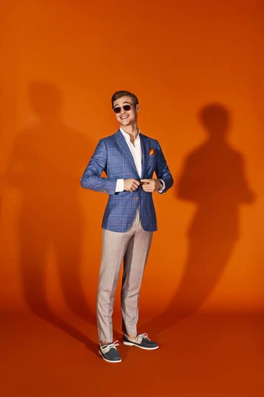 TRAJE ROTO - VERANO // Chaqueta a medida, 72% lana 18% seda 10% lino // Pantalón a medida, 100% lana fresca // Camisa a medida, 100% lino