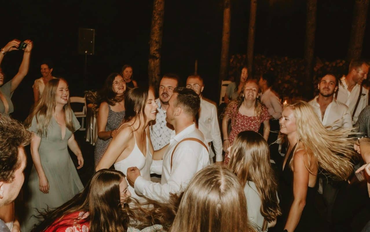 Vestimenta para invitados de boda