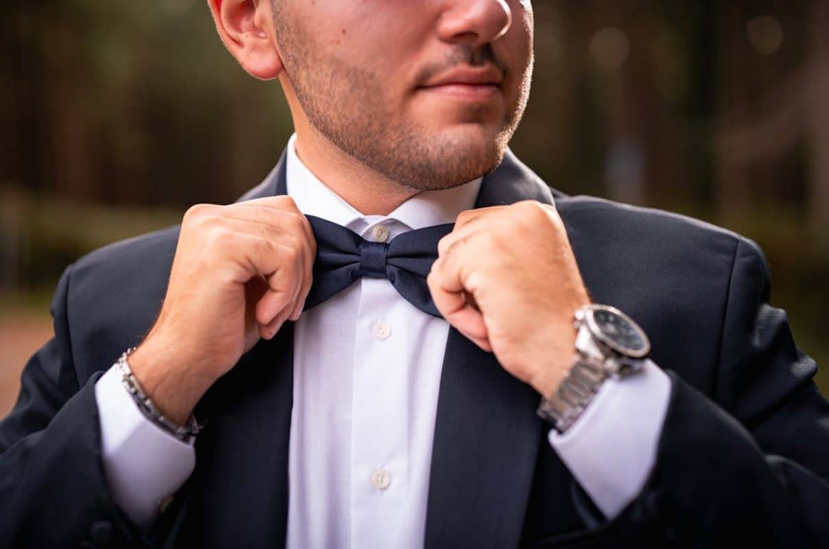 Accesorios para combinar tu traje de novio